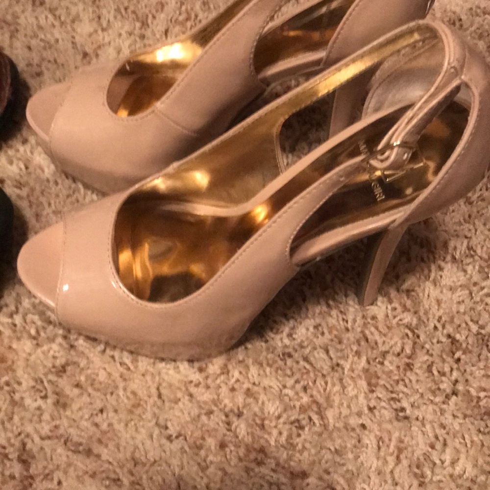 Shoes - Picture 2 of 2